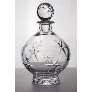 Carafe 0,7 litre décorée avec des grenats.