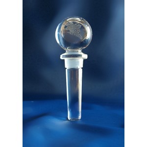 Wine bottle stopper in crystal.