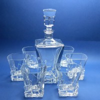 Whiskey decanter set with 6 glasses. Iceberg decoration.
